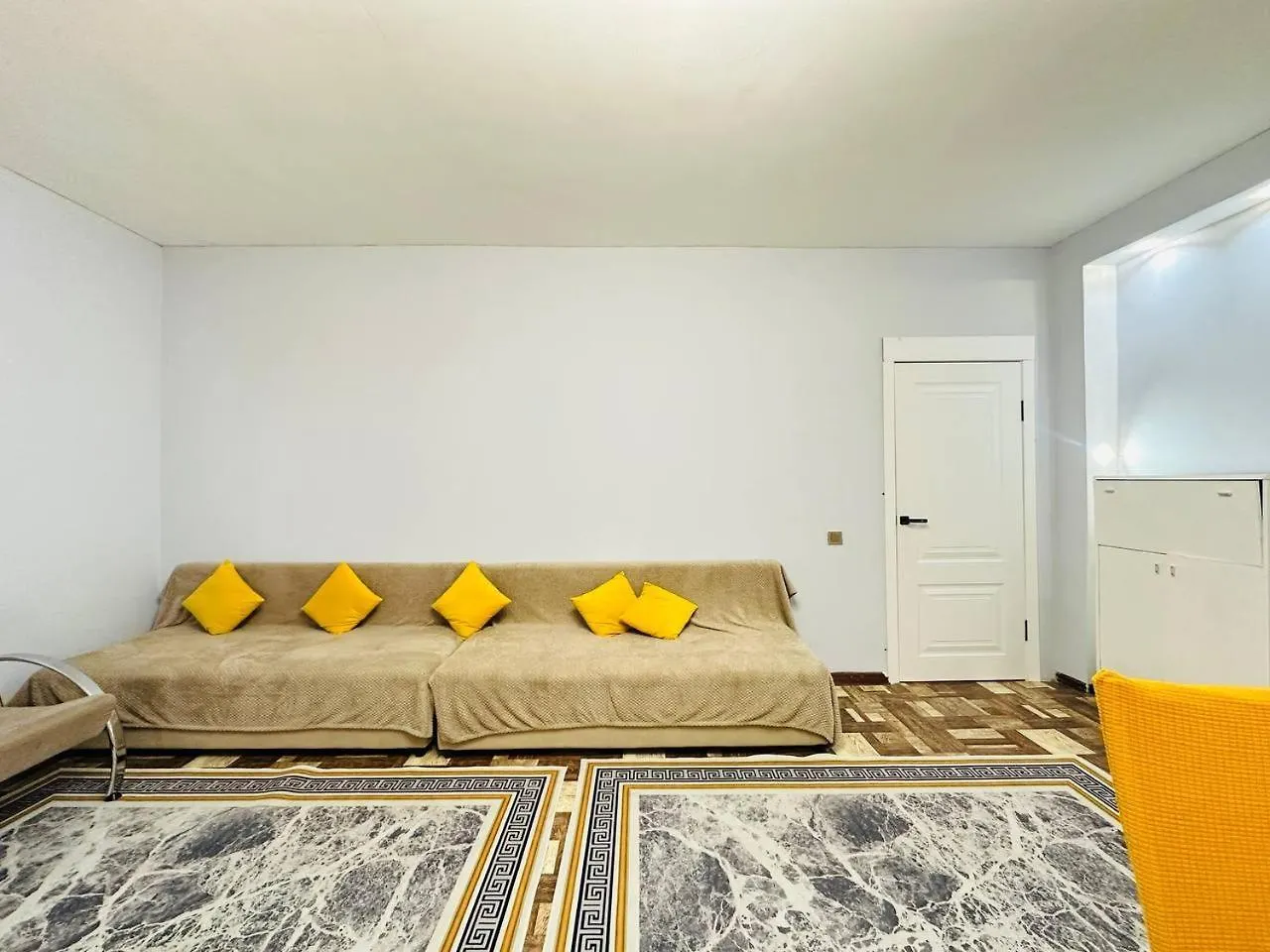 Простор Для Большой Семьи И Групп Путешественников Almaty Apartment